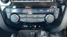 Nissan Qashqai 1.3 DiG-T Acenta Premium 5dr Petrol Hatchback